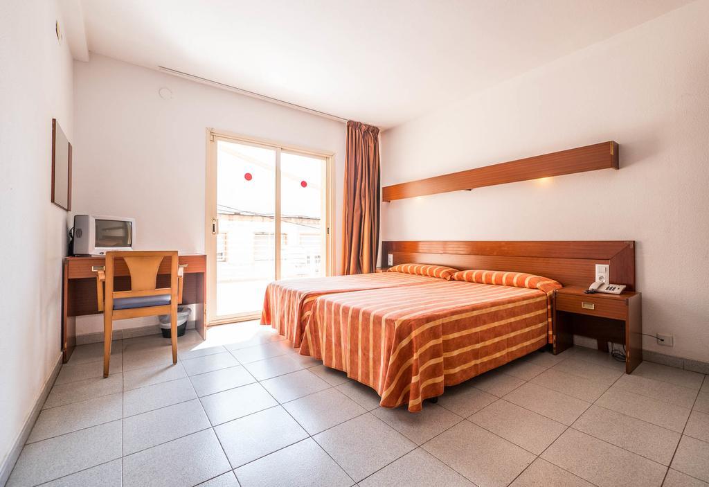 Hotel Checkin Montpalau بينيذا ذي مار المظهر الخارجي الصورة
